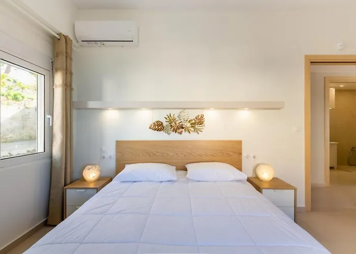 Plaka Apt Homeleader